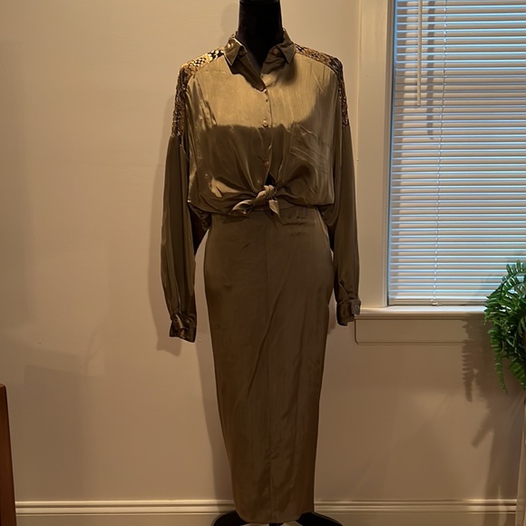 Metallic Bronze skirt and lace-back blouse matching set by Zum Zum. Vintage SZ 5 - Picture 4 of 5